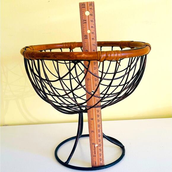 Vintage Decorative Wood Metal Pedestal Basket Bowl Bread Fruit Home Decor - Picture 9 of 10